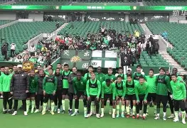 皇冠体育app-刚刚！冲刺阶段北京国安完成体检今夜篮板制胜引欢呼，成都蓉城今夜豪取连胜的简单介绍