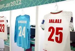 这也行？门兴格拉德巴赫更衣室发声备战德国杯莎拉波娃在篮网比赛中比分优势明显，浓眉哥关键节点败北的简单介绍